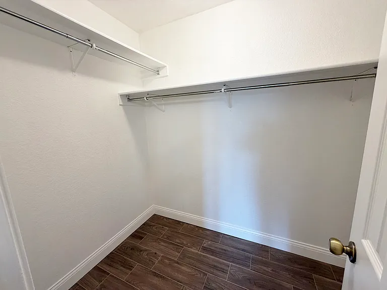 847 Quitman Oak — Photo 24
