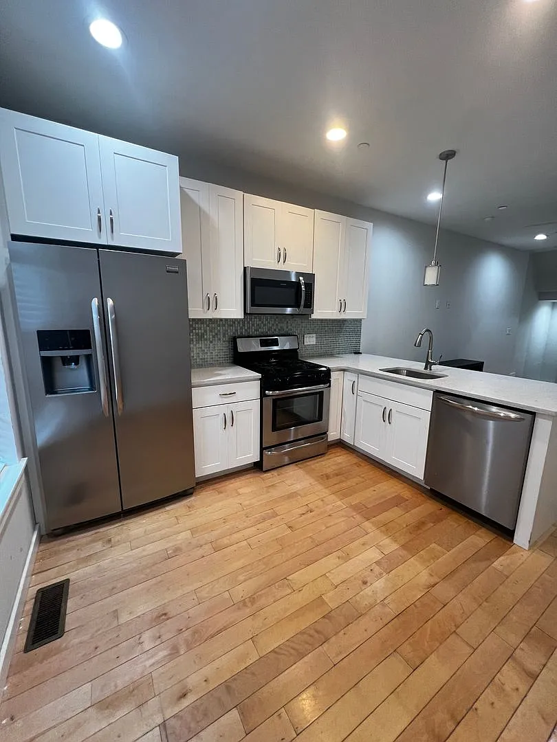 3728 Brandywine whole house — Photo 4