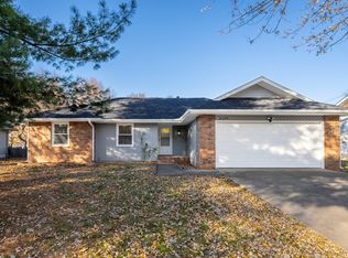 3139 W Roxbury St, Springfield, MO 65807