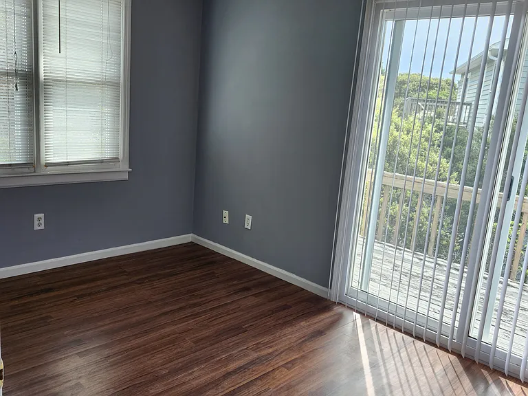 106 Rhett St #E — Photo 17