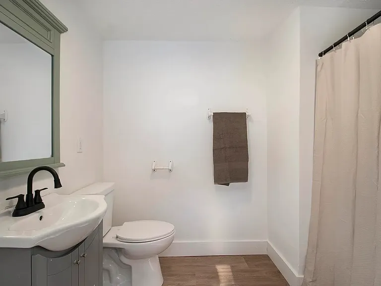 1630 S William St #1 — Photo 11