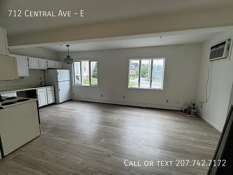 712 Central Ave #E — Photo 11