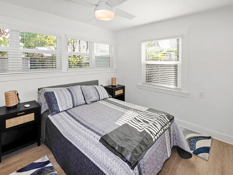 935 Olive Ave — Photo 14