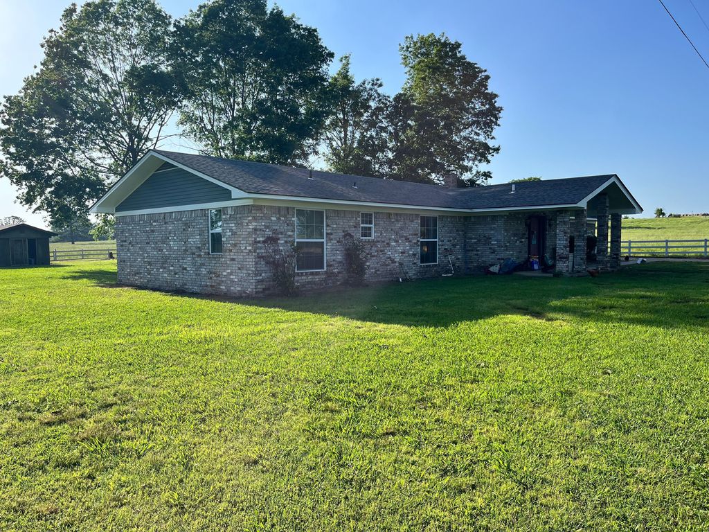 720 Hughes Rd - Property Image