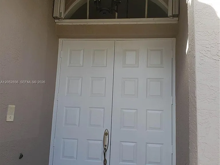 11231 NW 71st St — Photo 22
