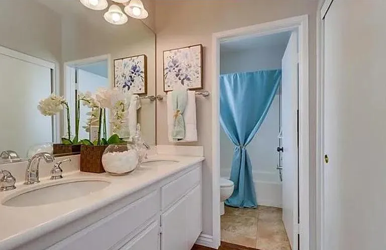 5444 Mandarin Cv — Photo 17