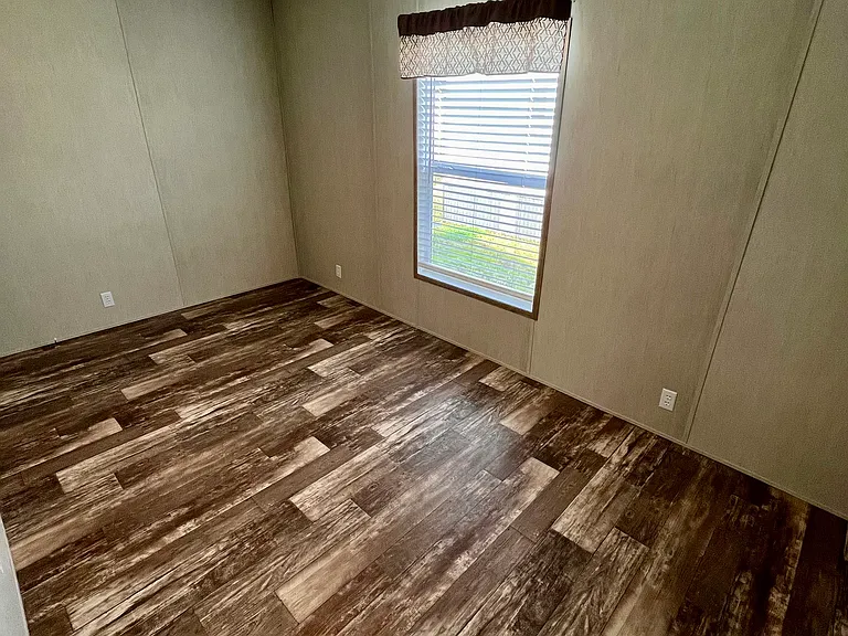 6835 Keith Rd — Photo 11