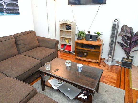 2nd image of 102 Lexington Ave #3