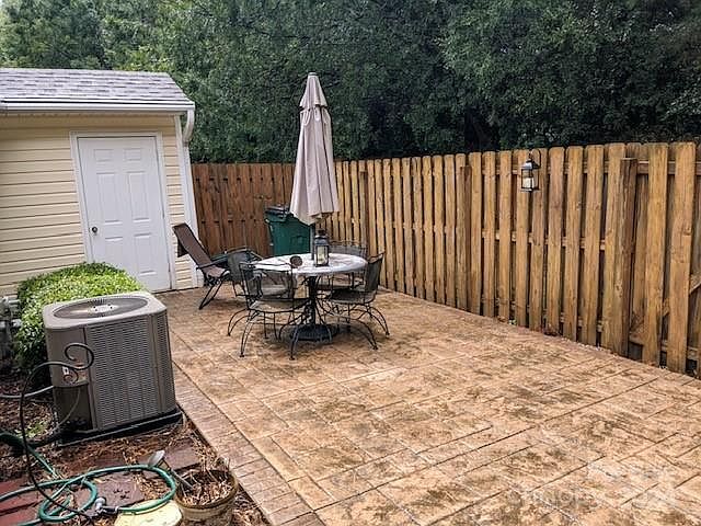 2nd image of 13652 Meade Glen Ct