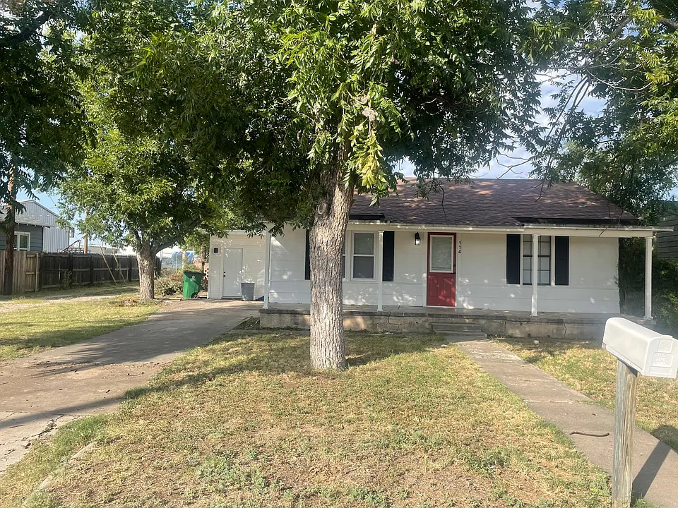 114 Polk St