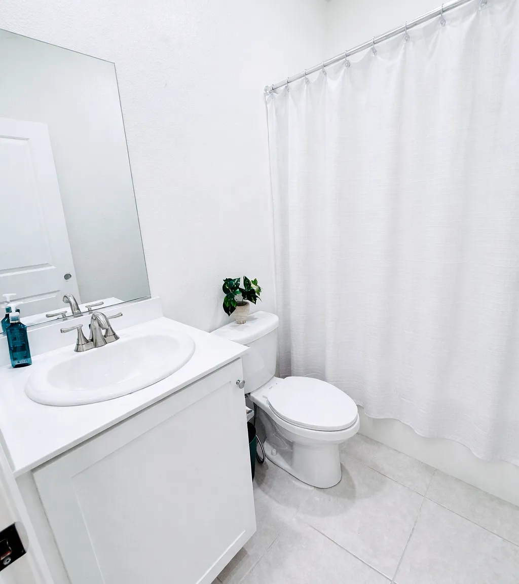 1 bed, 2227 sqft, $850 — Photo 2