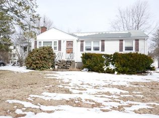 7 Parkhurst Dr, Hudson, MA 01749