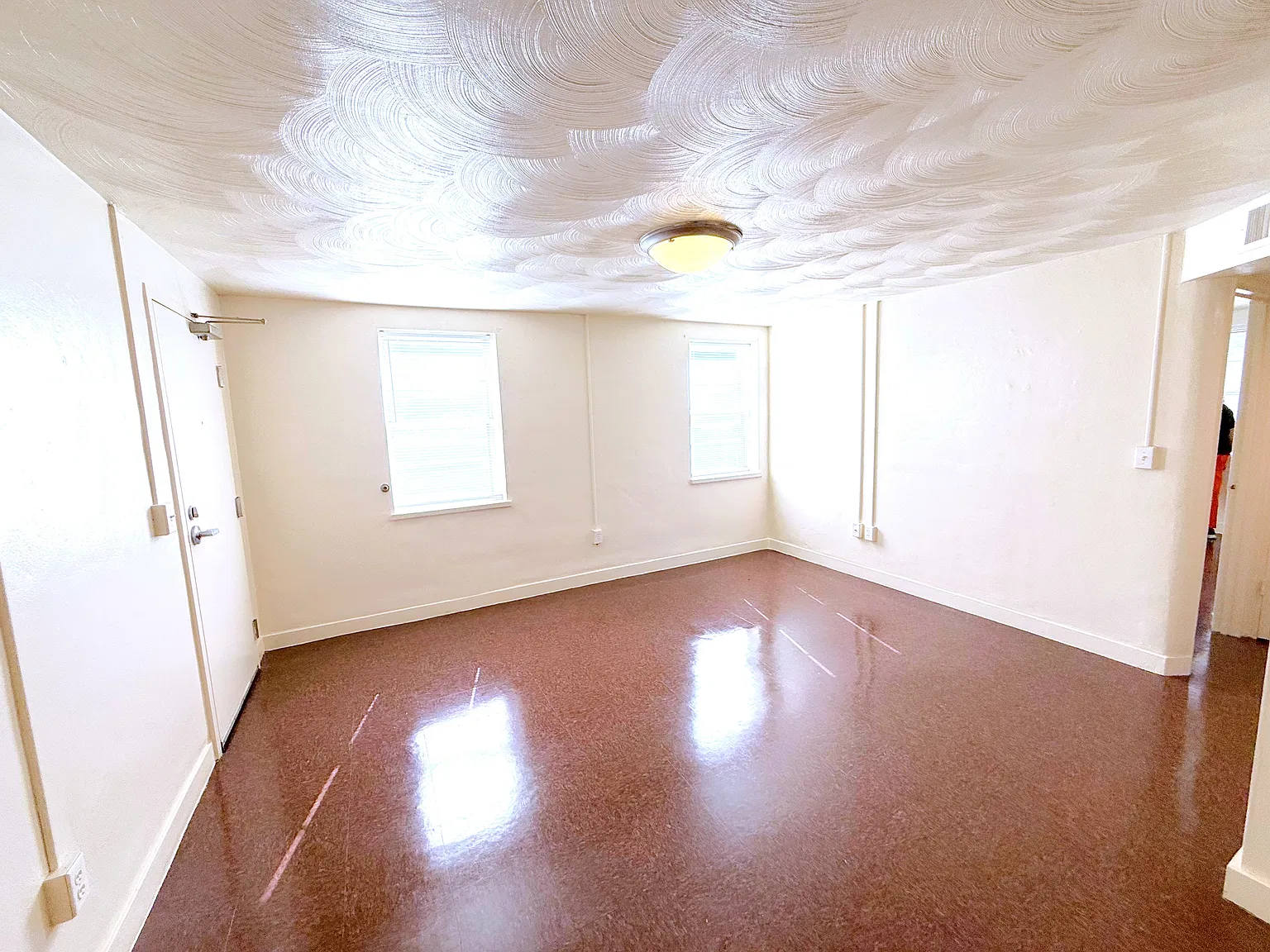 2 bed, 741 sqft, $987 — Photo 4