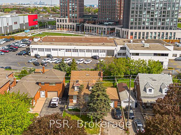 4th image of 14 Jane Osler Blvd