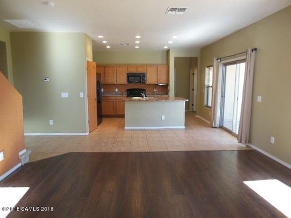 2nd image of 1081 Estancia Dr