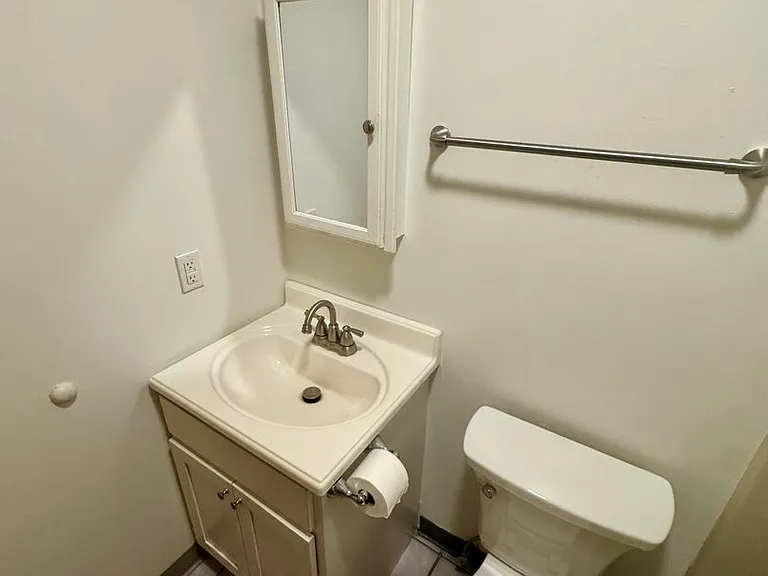 212 Church Street — Photo 22