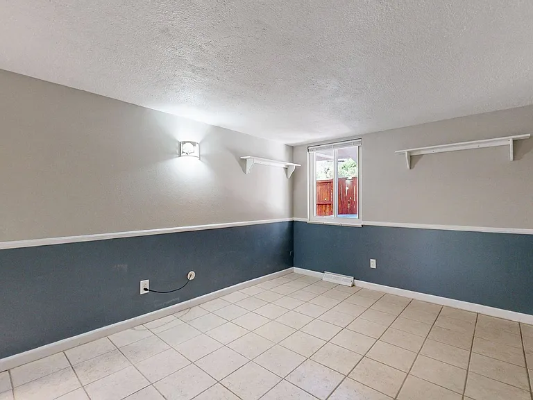 2946 S Moline Pl — Photo 17