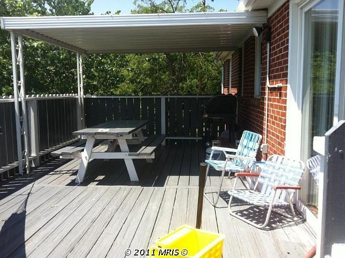 2nd image of 122 Longcroft Rd