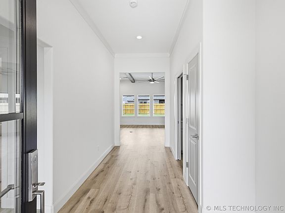 4th image of 27785 E 109th Pl S