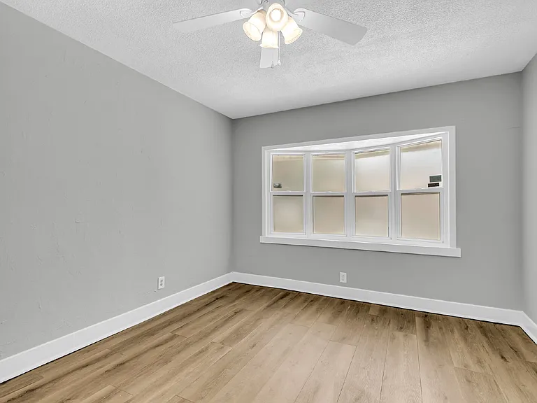 123 Peachtree Dr — Photo 12