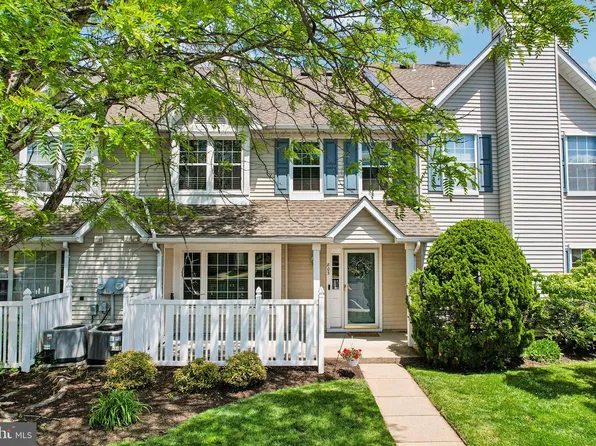 803 Wharton Rd, Mount Laurel, NJ 08054