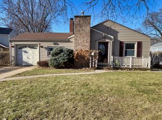 2406 Brittany Ln, Rock Island, IL