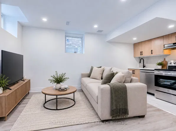 14 Portsmouth Dr #Basement, Toronto, ON M1C 5E1