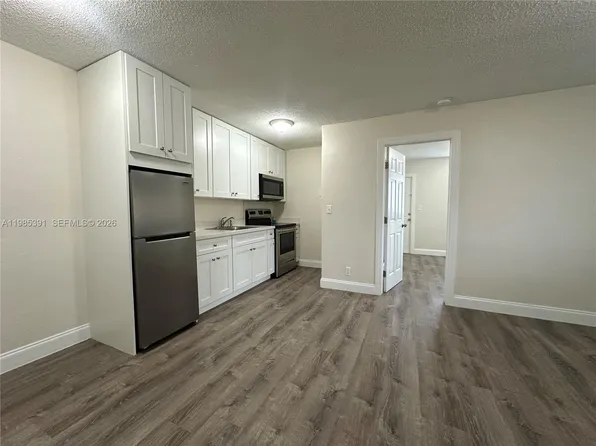 5901 NE 18th Ave #2, Fort Lauderdale, FL 33334