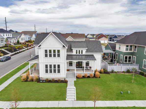 6386 W Arranmore Dr, South Jordan, UT 84009