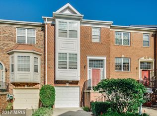 18619 Carriage Walk Cir, Gaithersburg, MD 20879