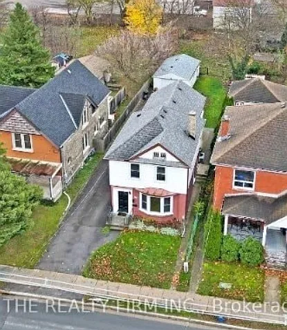 893 Queens Ave — Photo 1
