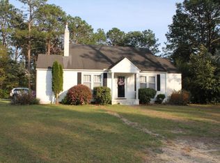 401 McKinnon St, Hamlet, NC 28345