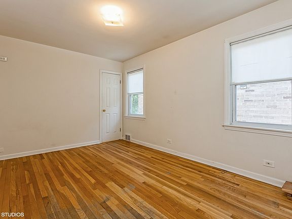 4th image of 6106 N Kimball Ave
