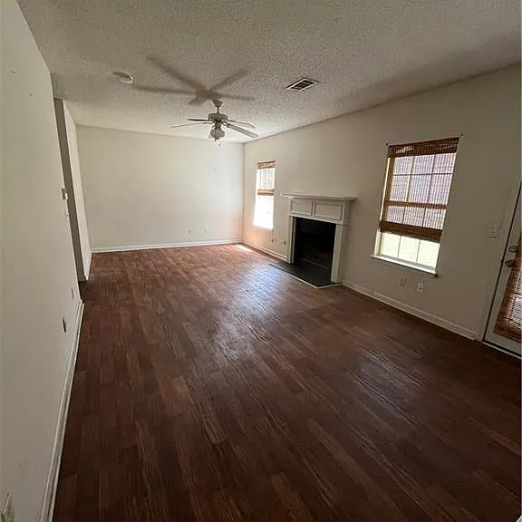 5420 Sapphire Cir — Photo 11
