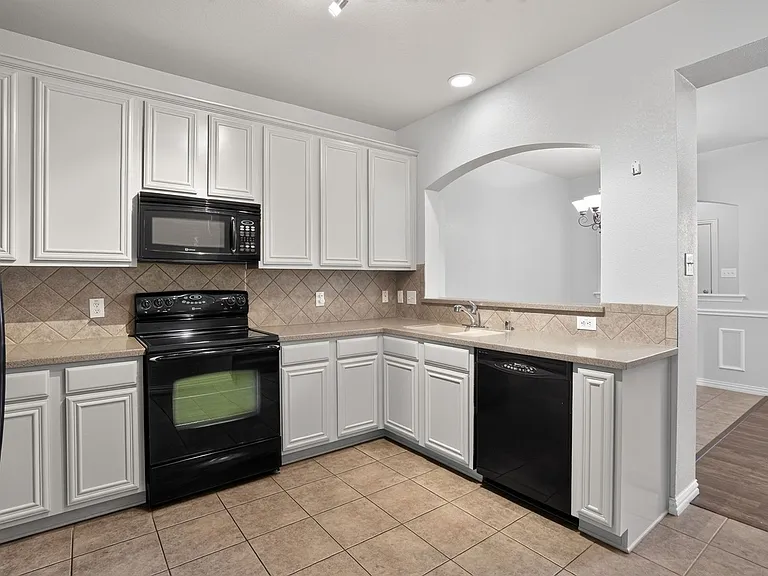 3112 Bedford Rd — Photo 14