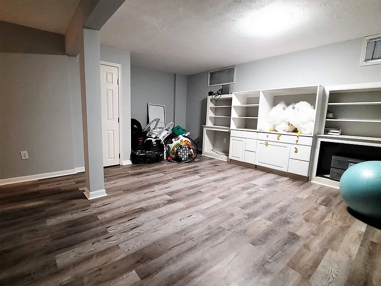 2055 Wisper Woods Way — Photo 18