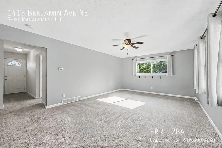 1413 Benjamin - 3 Bedroom — Photo 4