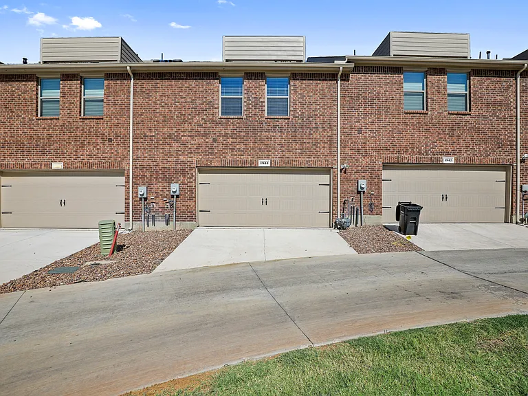 1933 Buffalo Hill Dr — Photo 15