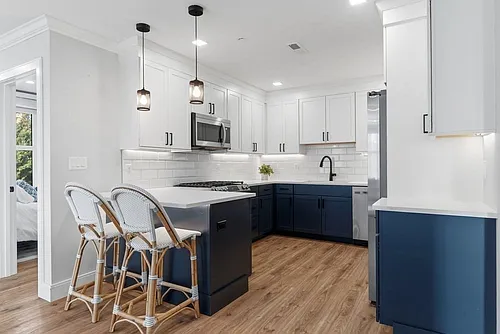 1721 Centre St #304-R Photo 1