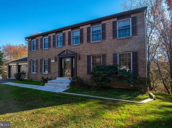 5 Tarpley Ct, Rockville, MD 20855