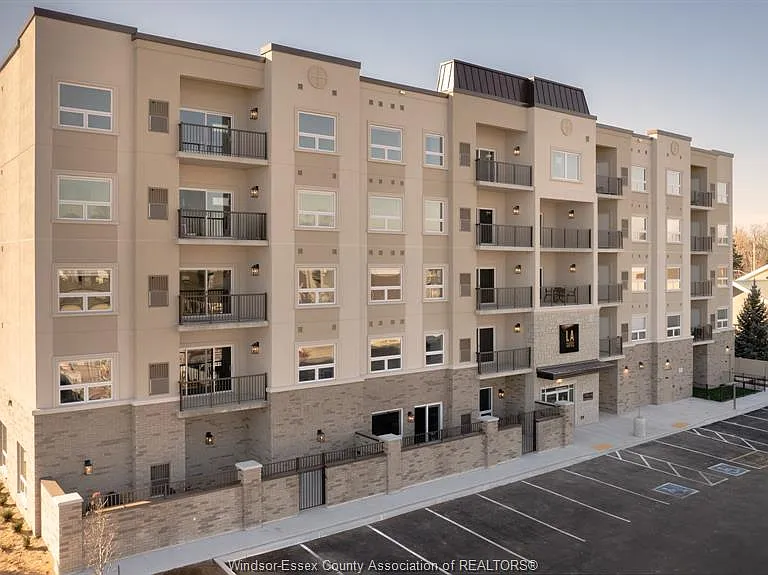 1740 Sprucewood Ave #208 — Photo 1