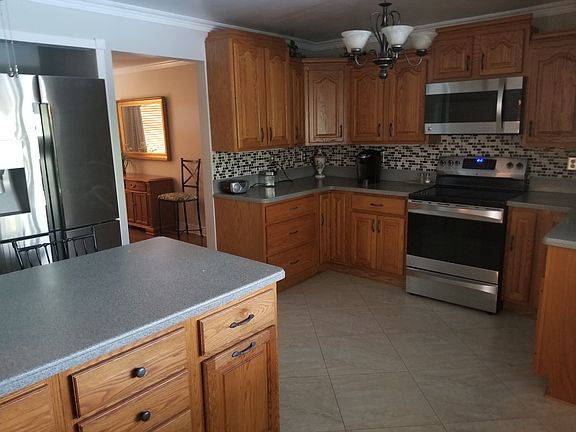 2nd image of 250 Florida Blvd