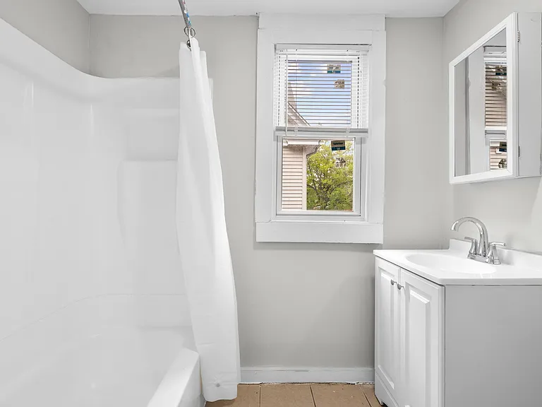 693 Dixwell Ave #2 — Photo 21