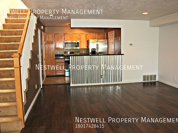 4th image of 272 E Millpoint Pl