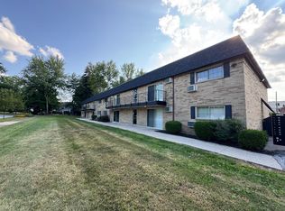24325 Detroit Rd #B-203, Westlake, OH 44145