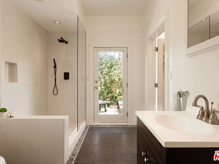 7770 Firenze Ave — Photo 22