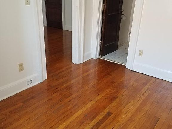 5th image of 107 N Main St APT 4