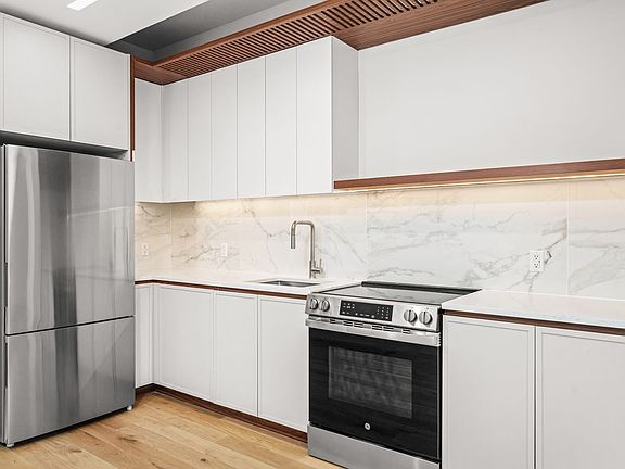 2nd image of 570 Fulton St #14D