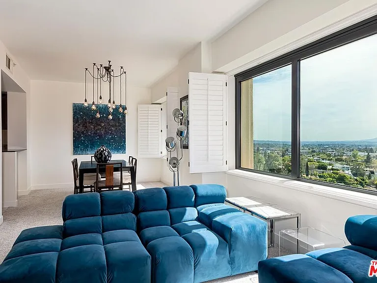 10520 Wilshire Blvd #1207 — Photo 12