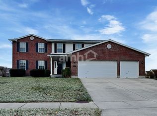 6088 Lakewood Dr, Hamilton, OH 45011